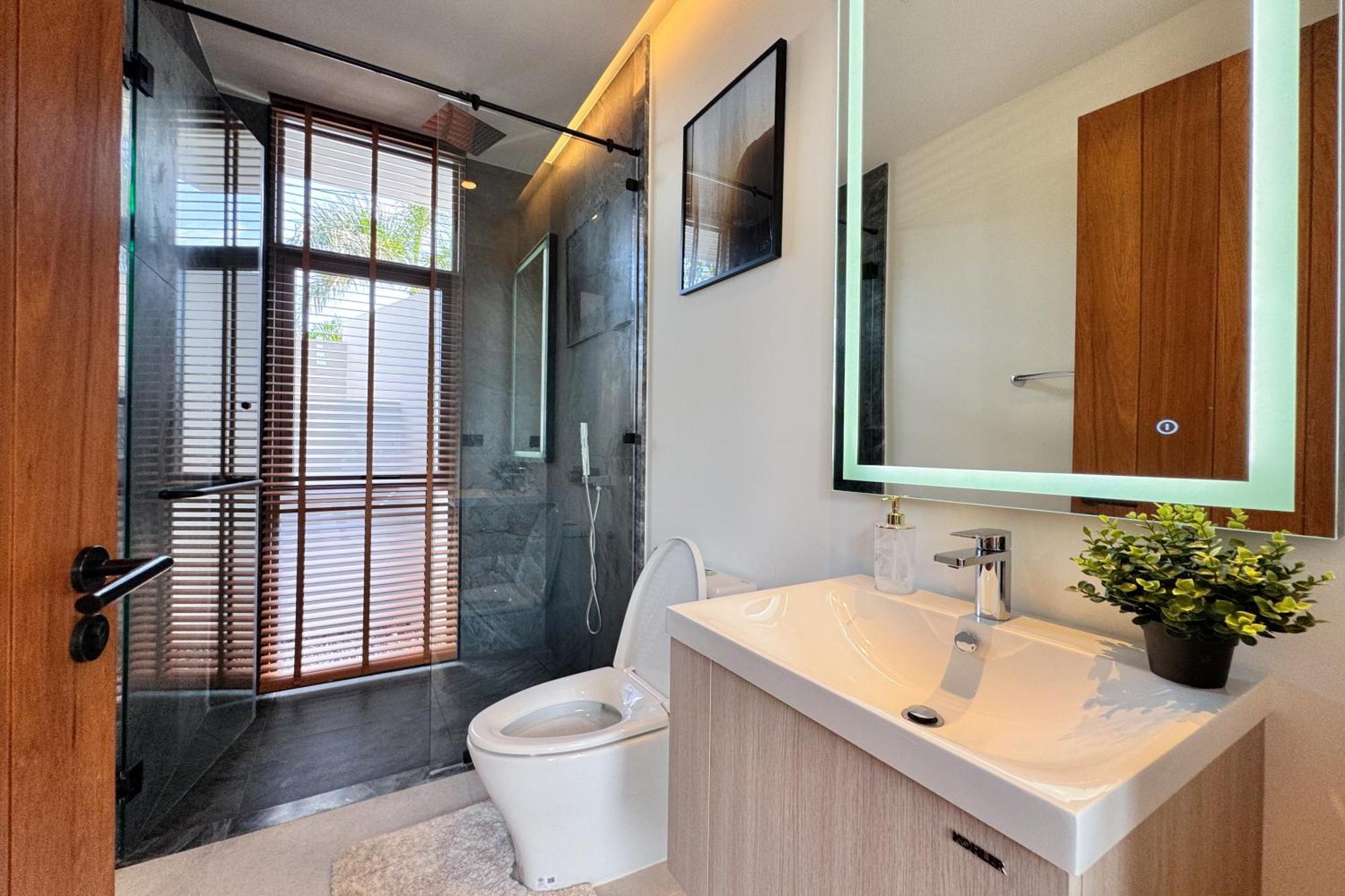 Villa New & Exclusive! Private 4br Zenithy Luxe Pool Near Laguna Ban Pak Lak