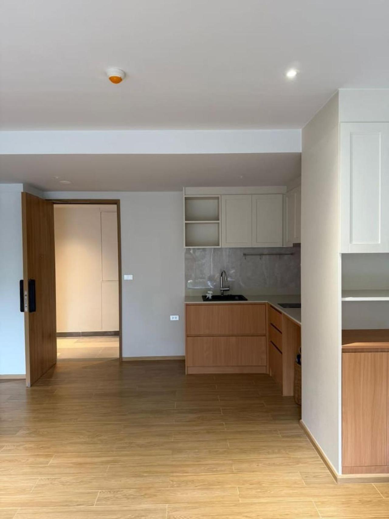 New Beachfront Bangtao Apartment Thalang