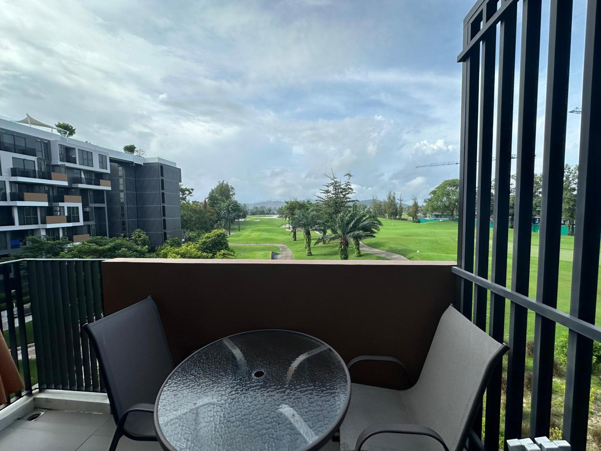 Apartment 1 Bd Laguna Skypark Golf Course View