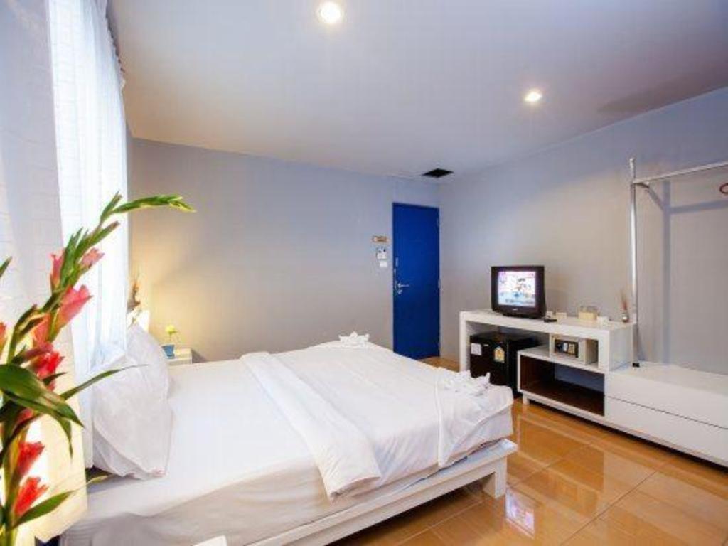 Oyo 292 The Oddy Hip Hotel