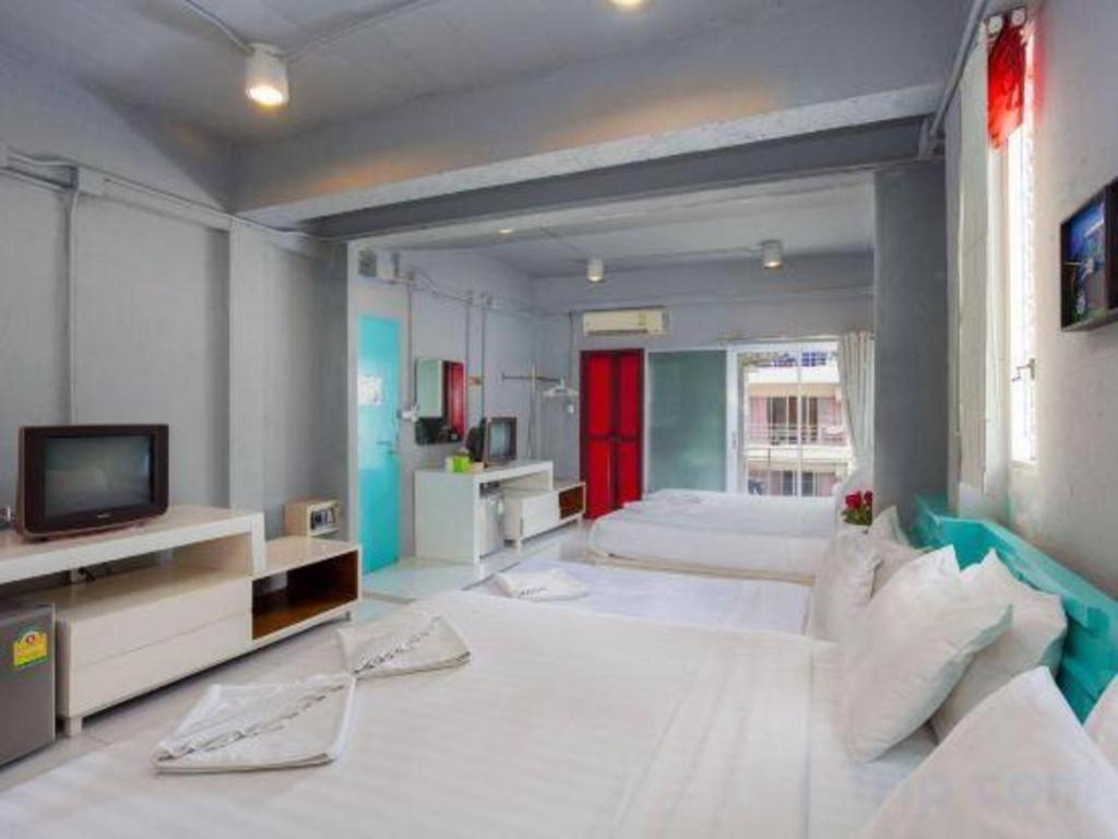 Oyo 292 The Oddy Hip Hotel