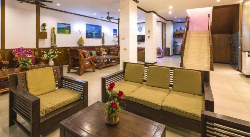 Hotel Azure Phuket 3*