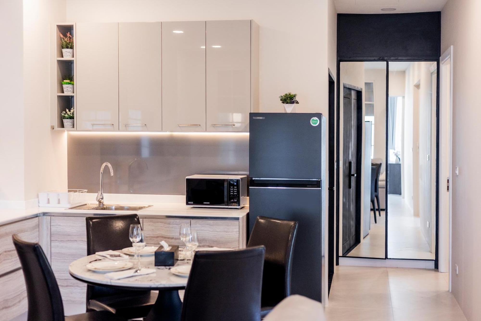 Karon Beach Residence Apartment *