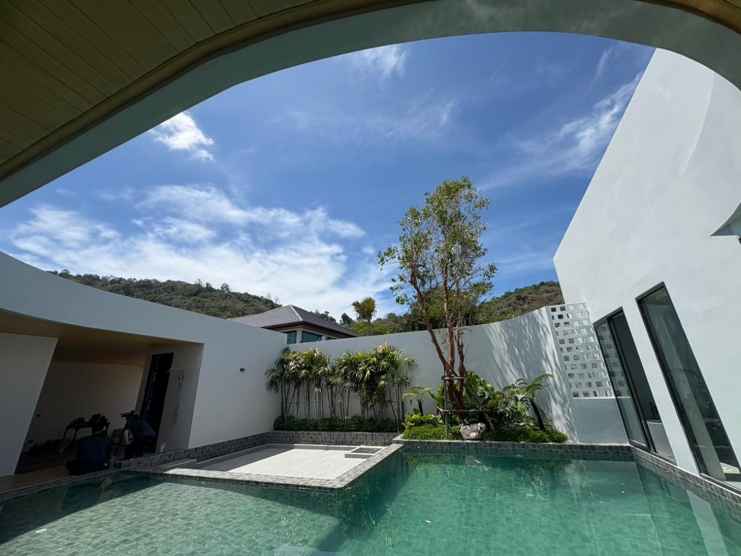 Mandla Villas Collection, White Anda Naiharn *