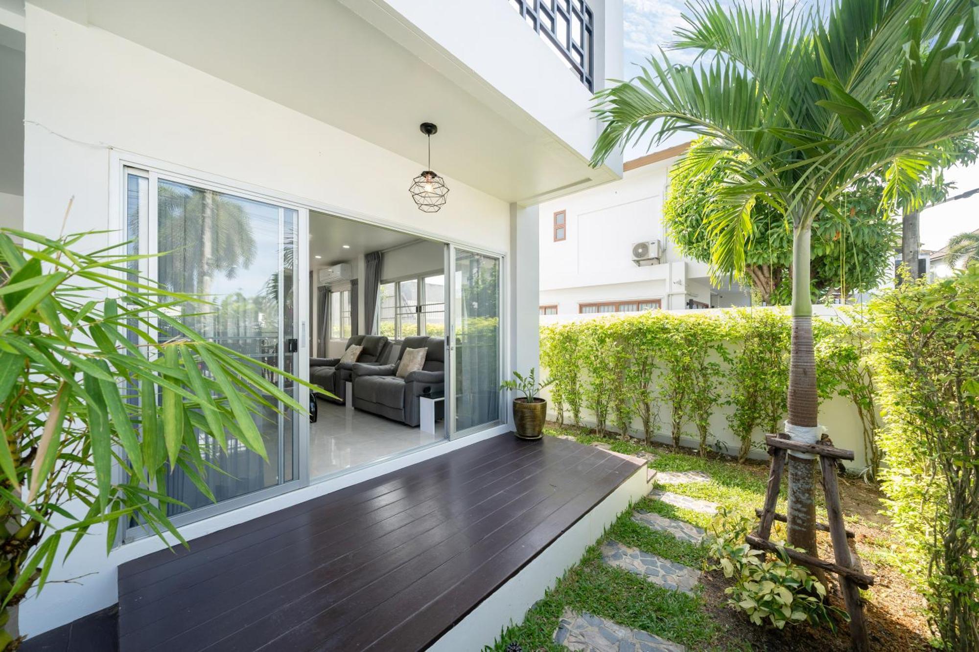 Loft Style 3-br Corner Private Pool Villa