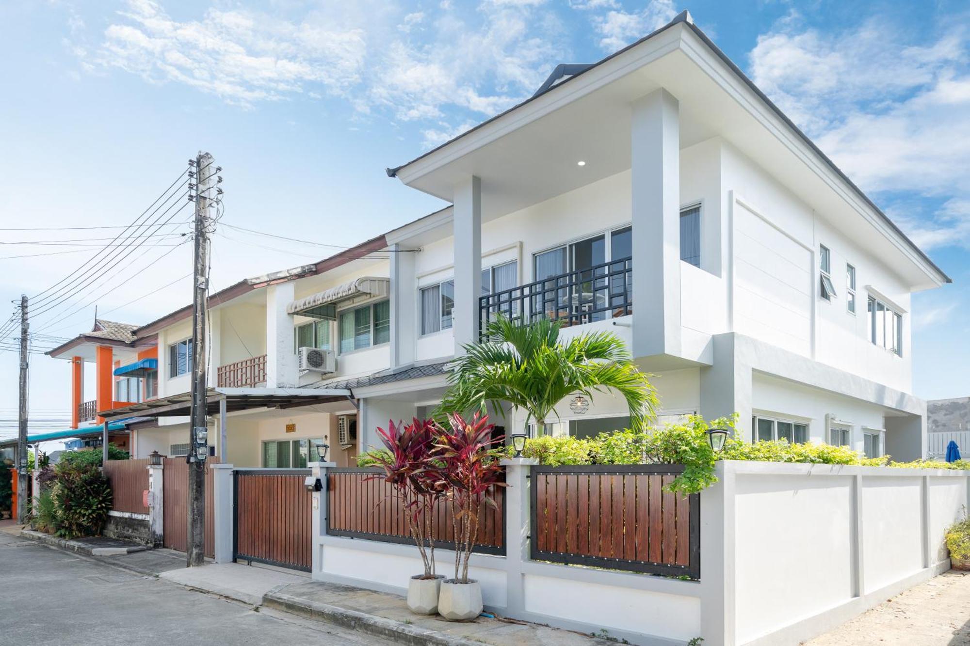Loft Style 3-br Corner Private Pool * Ban Pak Lak