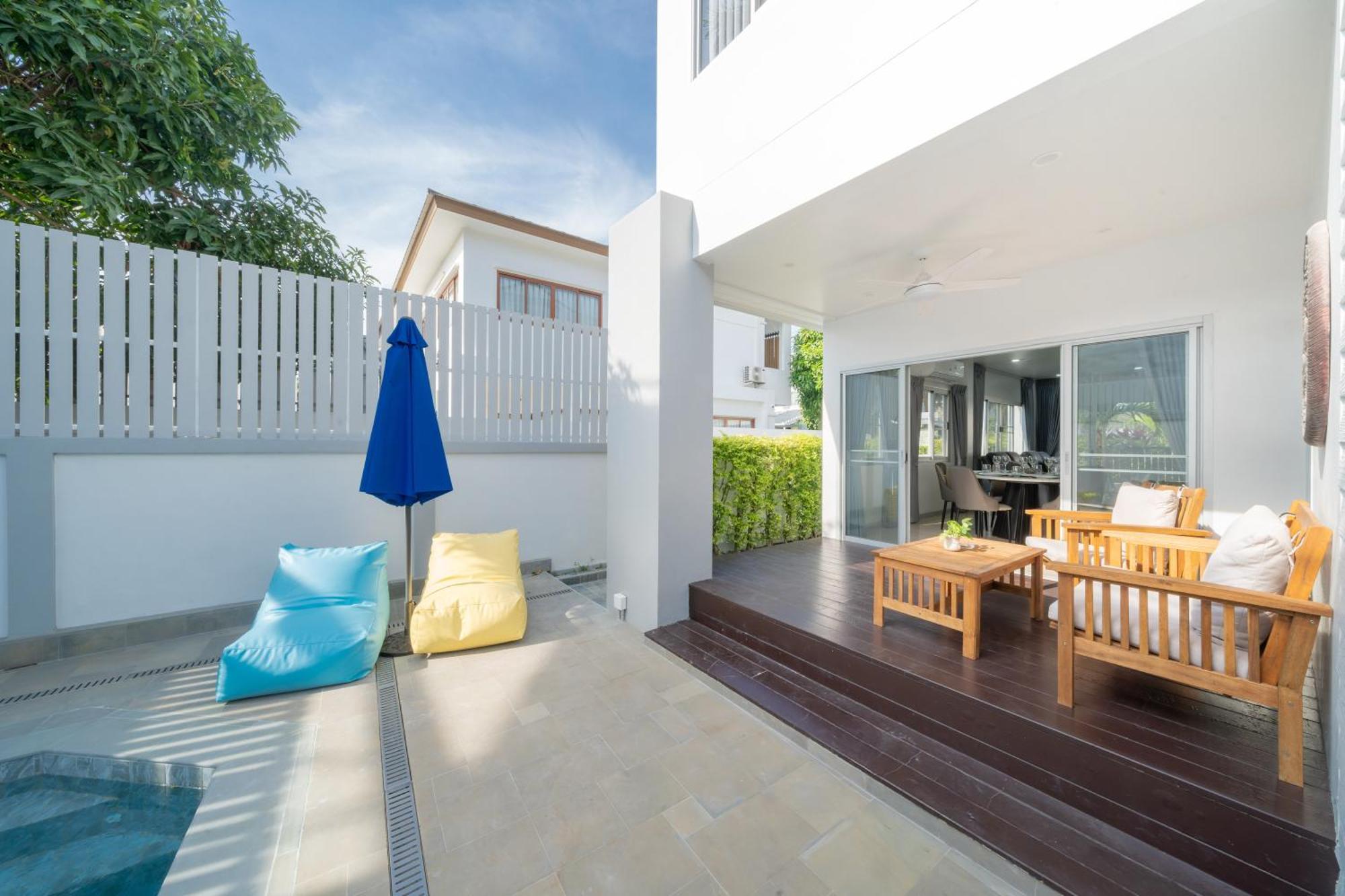 Villa Loft Style 3-br Corner Private Pool Ban Pak Lak