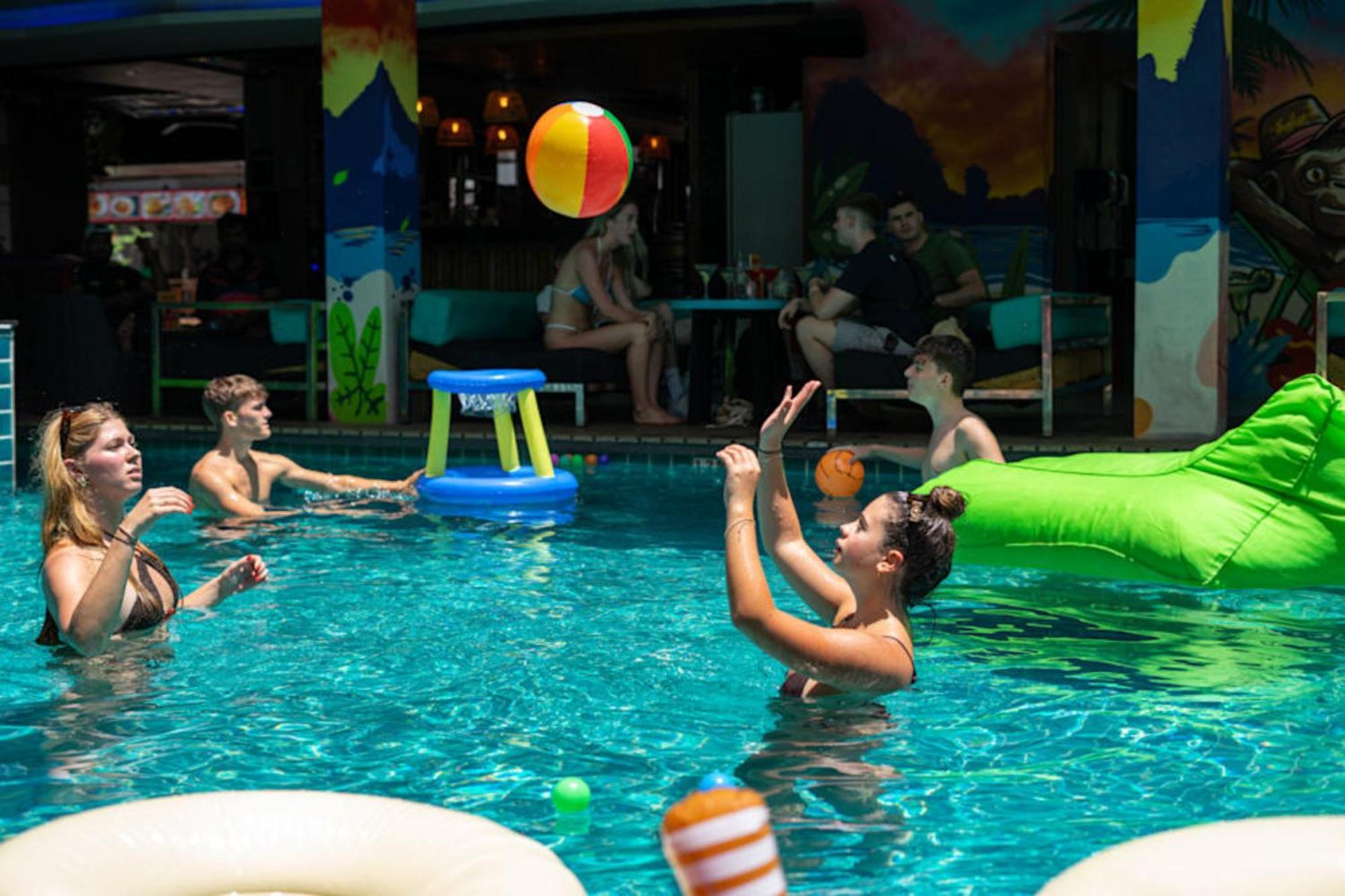 Mad Monkey Phuket