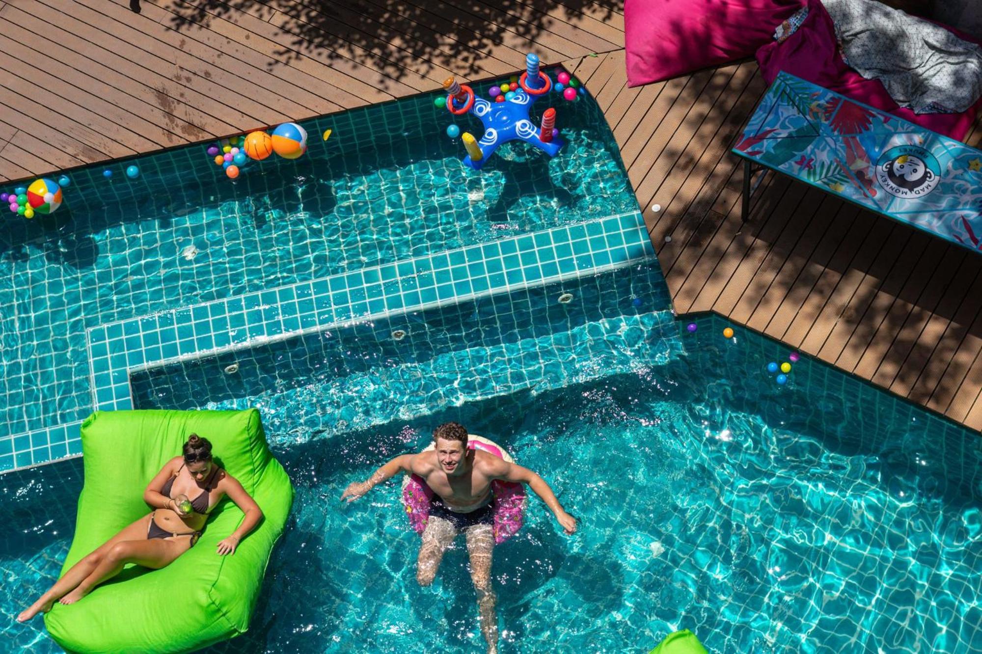 Hostel Mad Monkey Phuket Patong