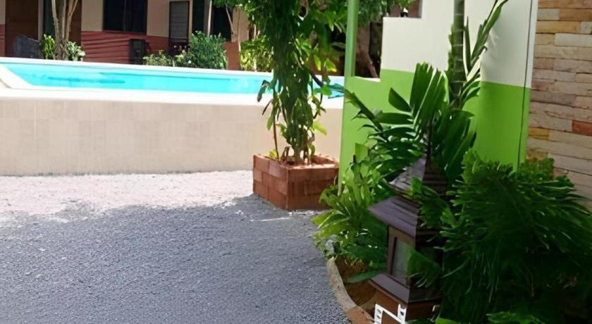 Nayai Resort 3*