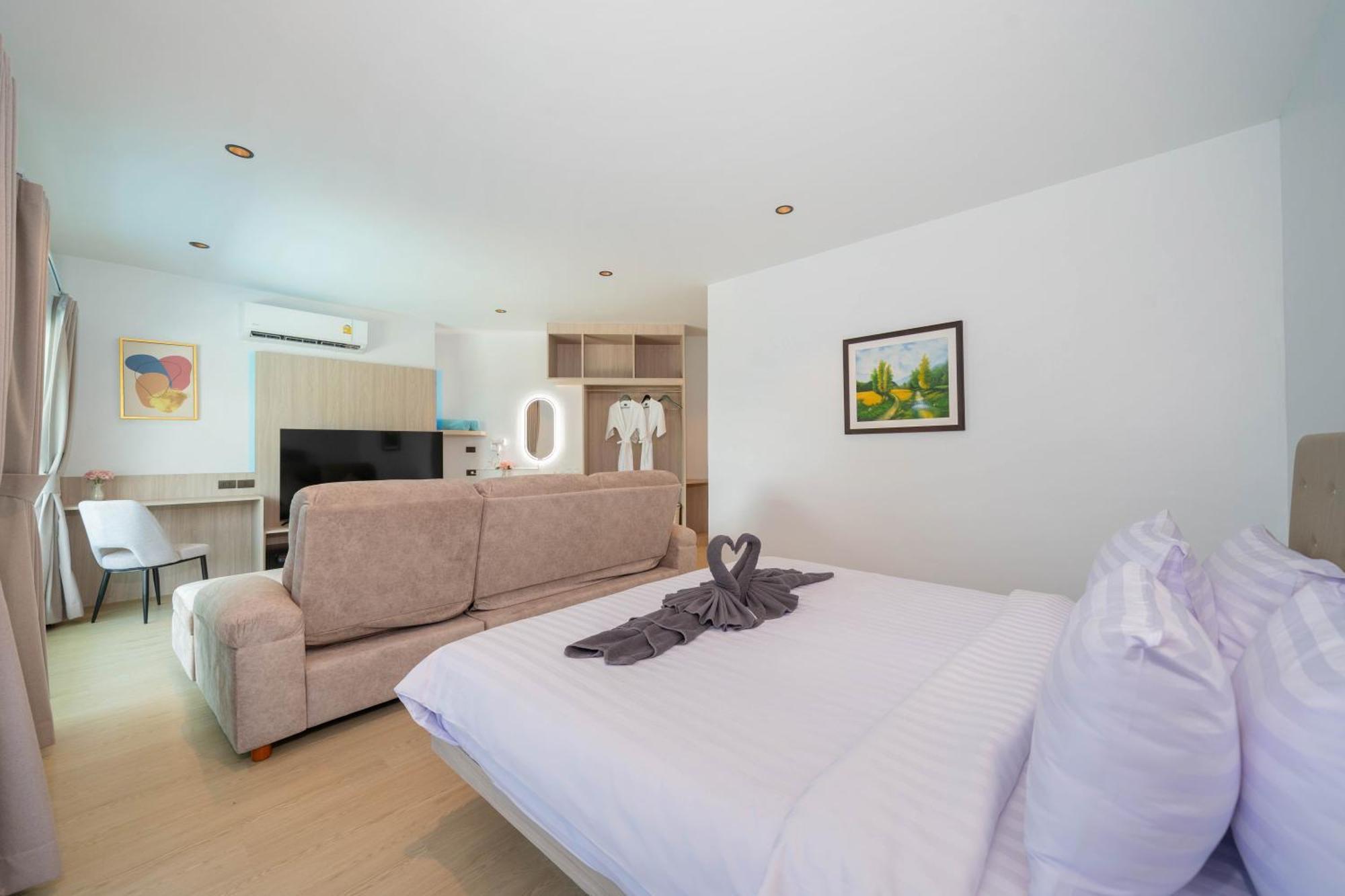 The Hideout Beachfront Apartment