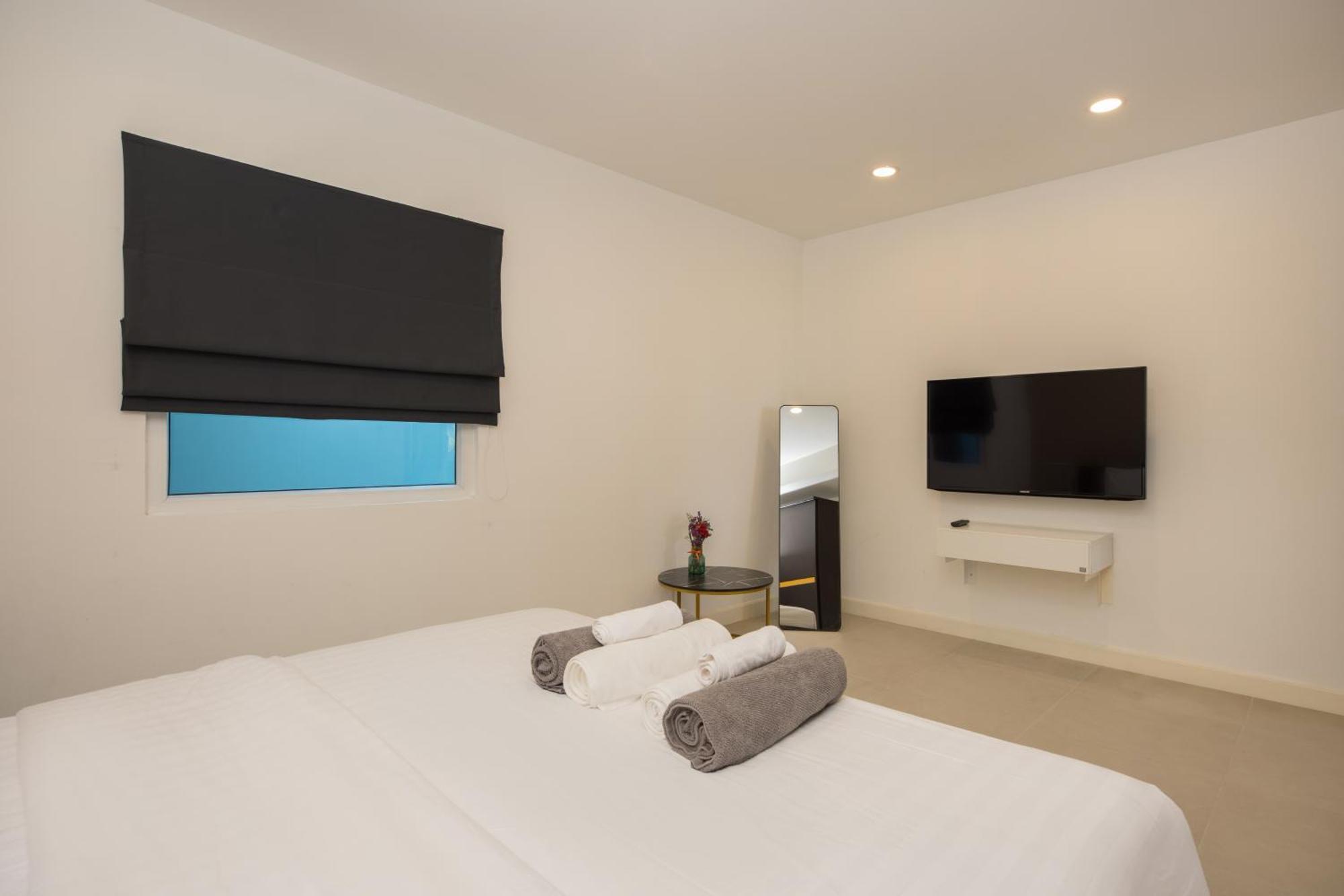 Apartment Woodbridge At Karon Butterfly Ban Karon