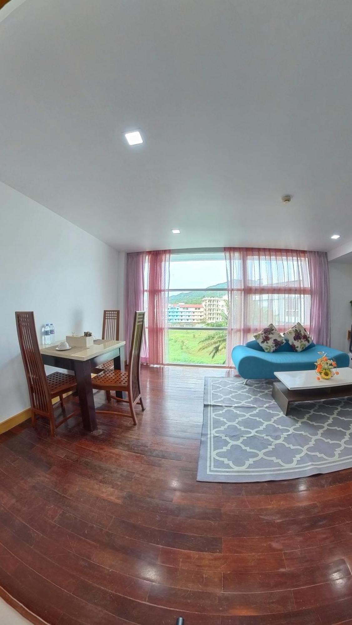 The Kris 2 Bedrooms 2 Bathrooms