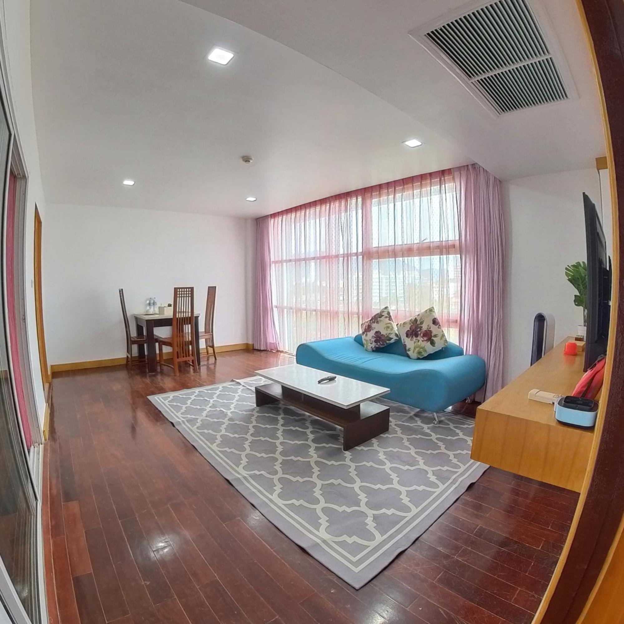 Pangsapuri The Kris 2 Bedrooms 2 Bathrooms *