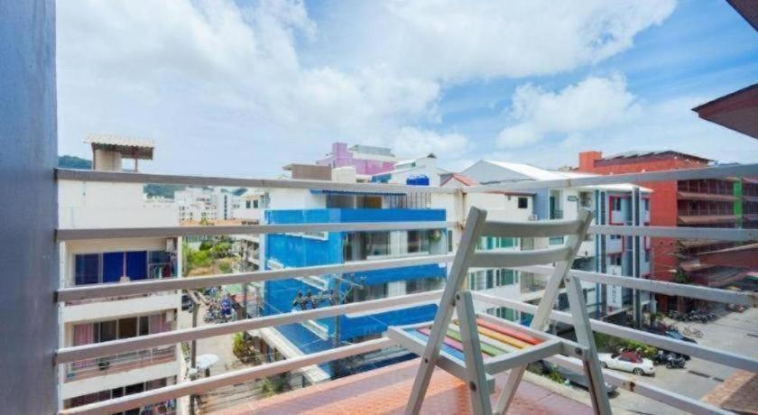 Oyo 292 The Oddy Hip Patong