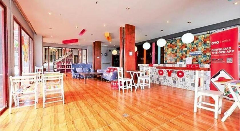 Hotel Oyo 292 The Oddy Hip