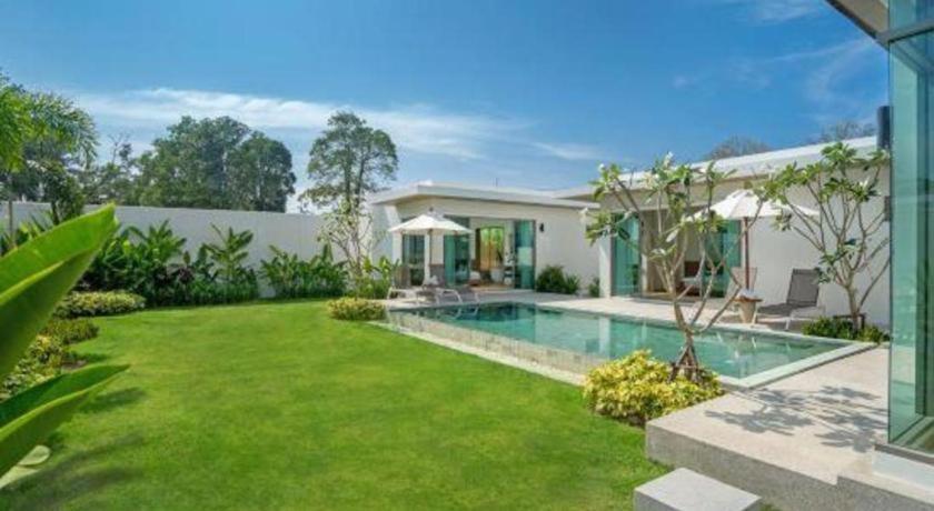 Resort Escape