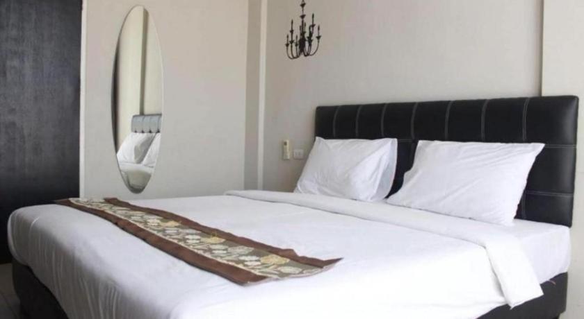 Hotel Oyo 1162 Place Chalong