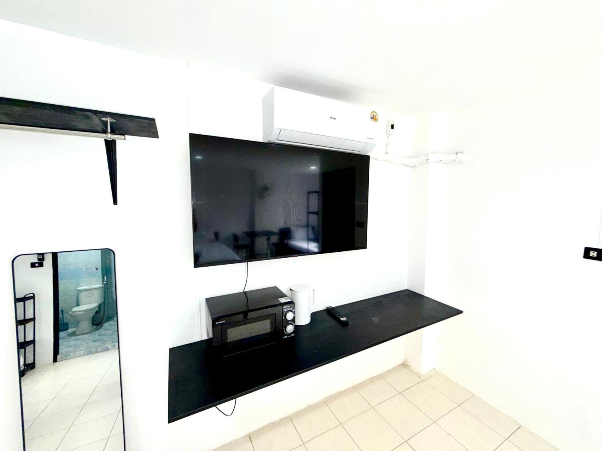 Apartment Canal 202 *