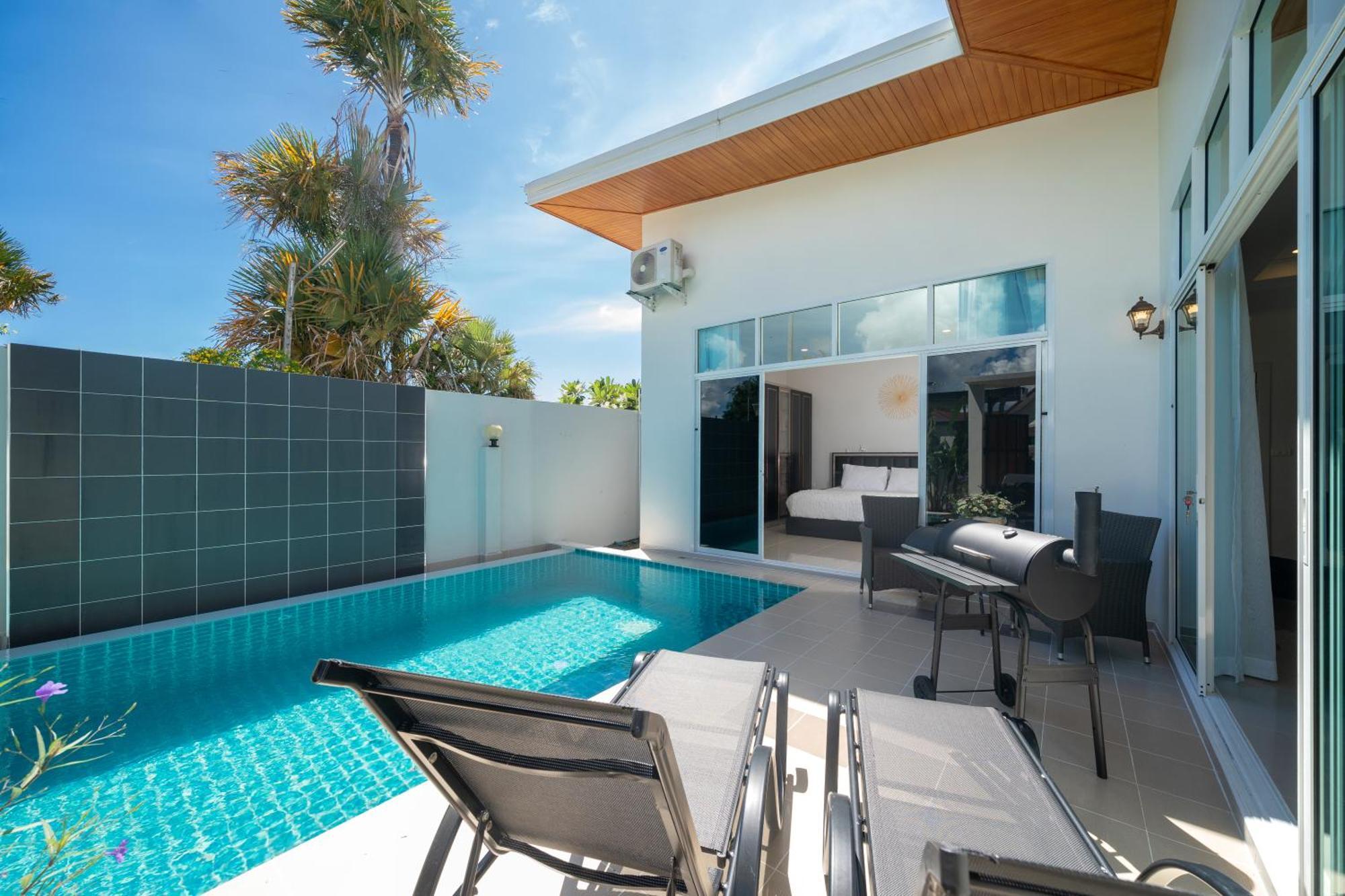 Family With Private Swimming Pool Phuket Ban Riang