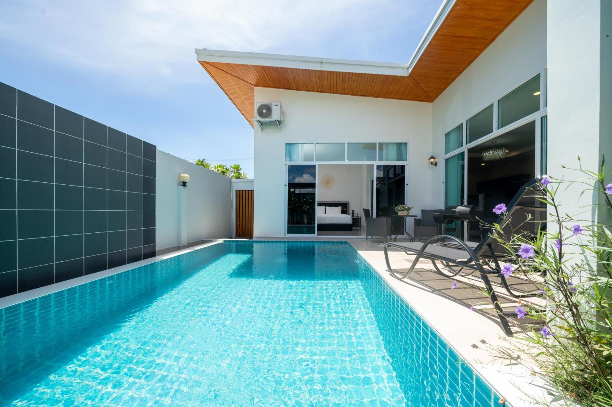 Family With Private Swimming Pool Phuket * Ban Riang