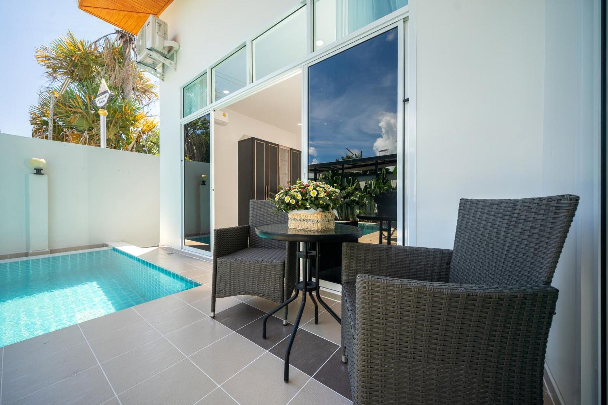 Family With Private Swimming Pool Phuket *
