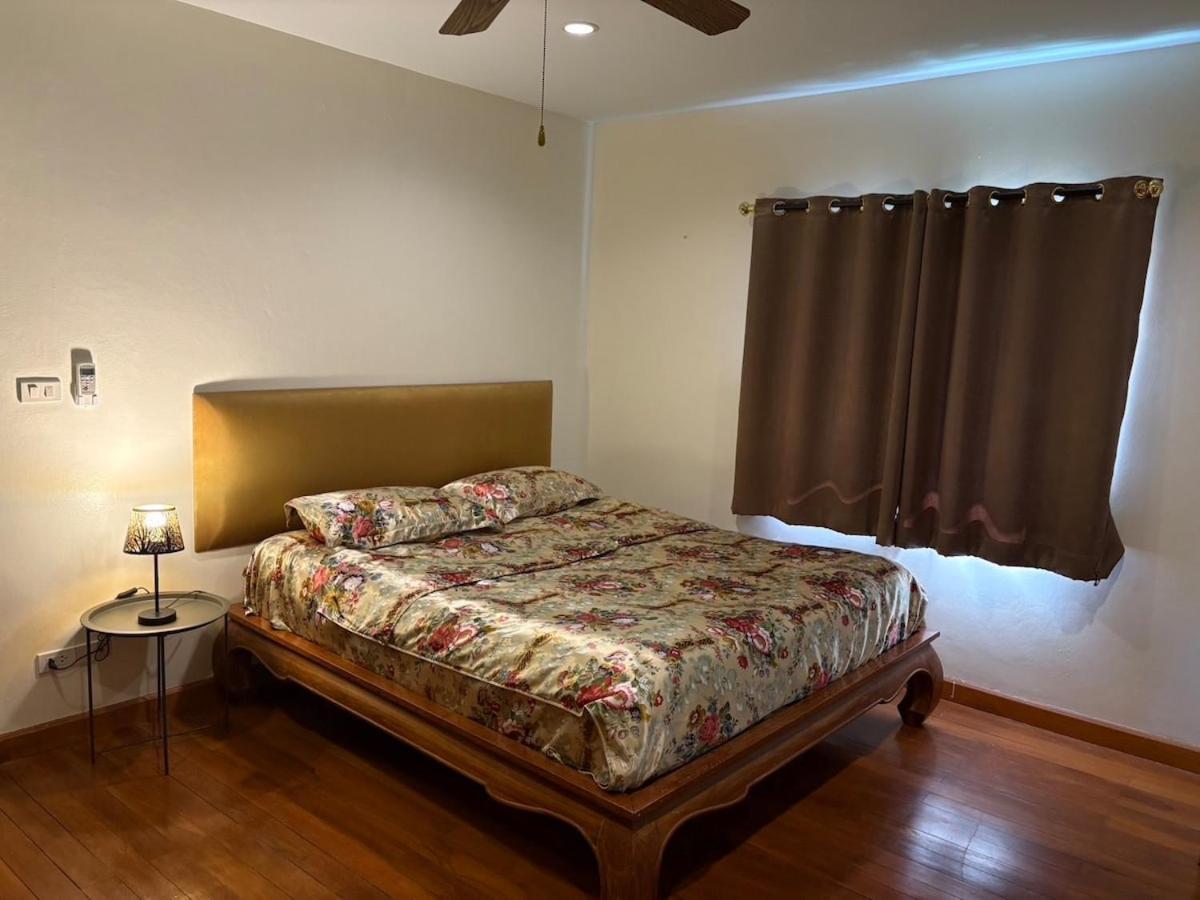 3 Bedrooms - 2 Floor With Garden In Prime Location Holiday home *
