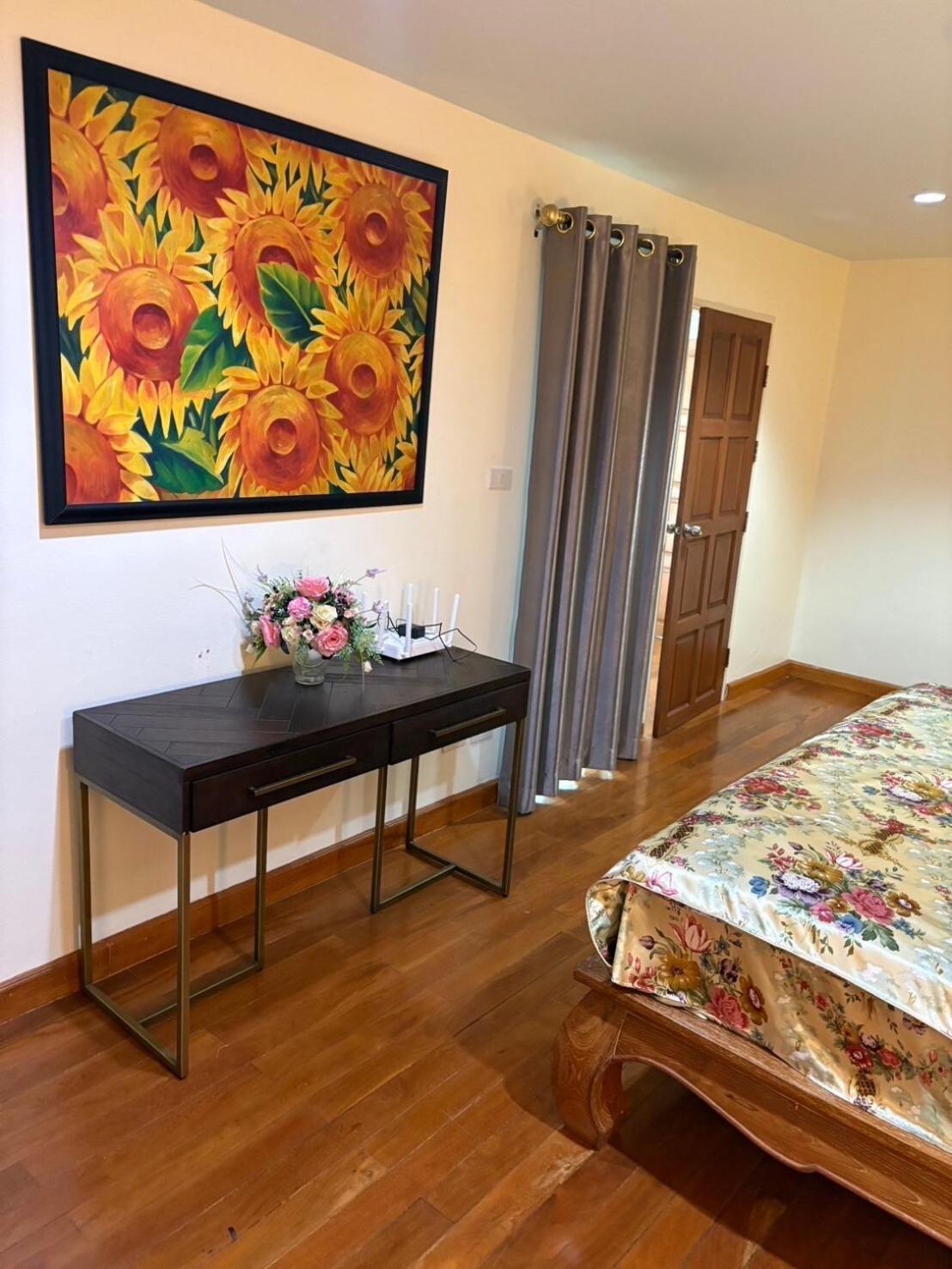 Holiday home 3 Bedrooms - 2 Floor With Garden In Prime Location