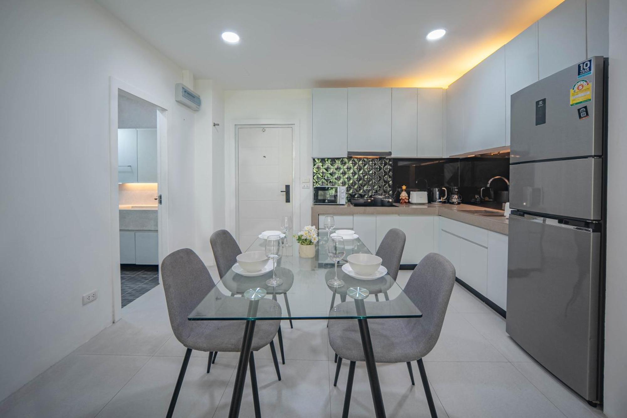Natural Modern Apartmenthigh Speed Wifibig Living * Kamala Beach