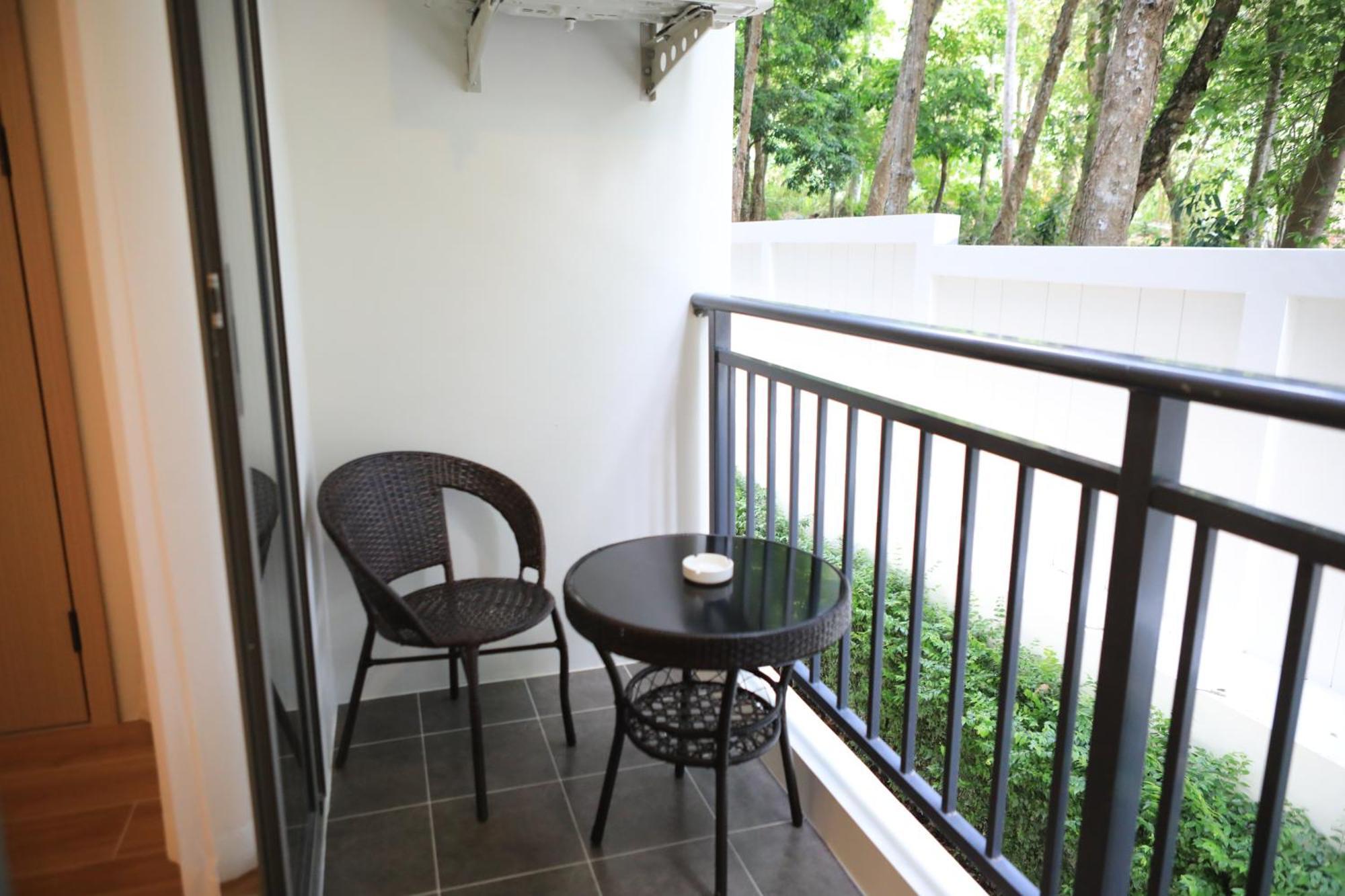 Apartment By The Sea A502