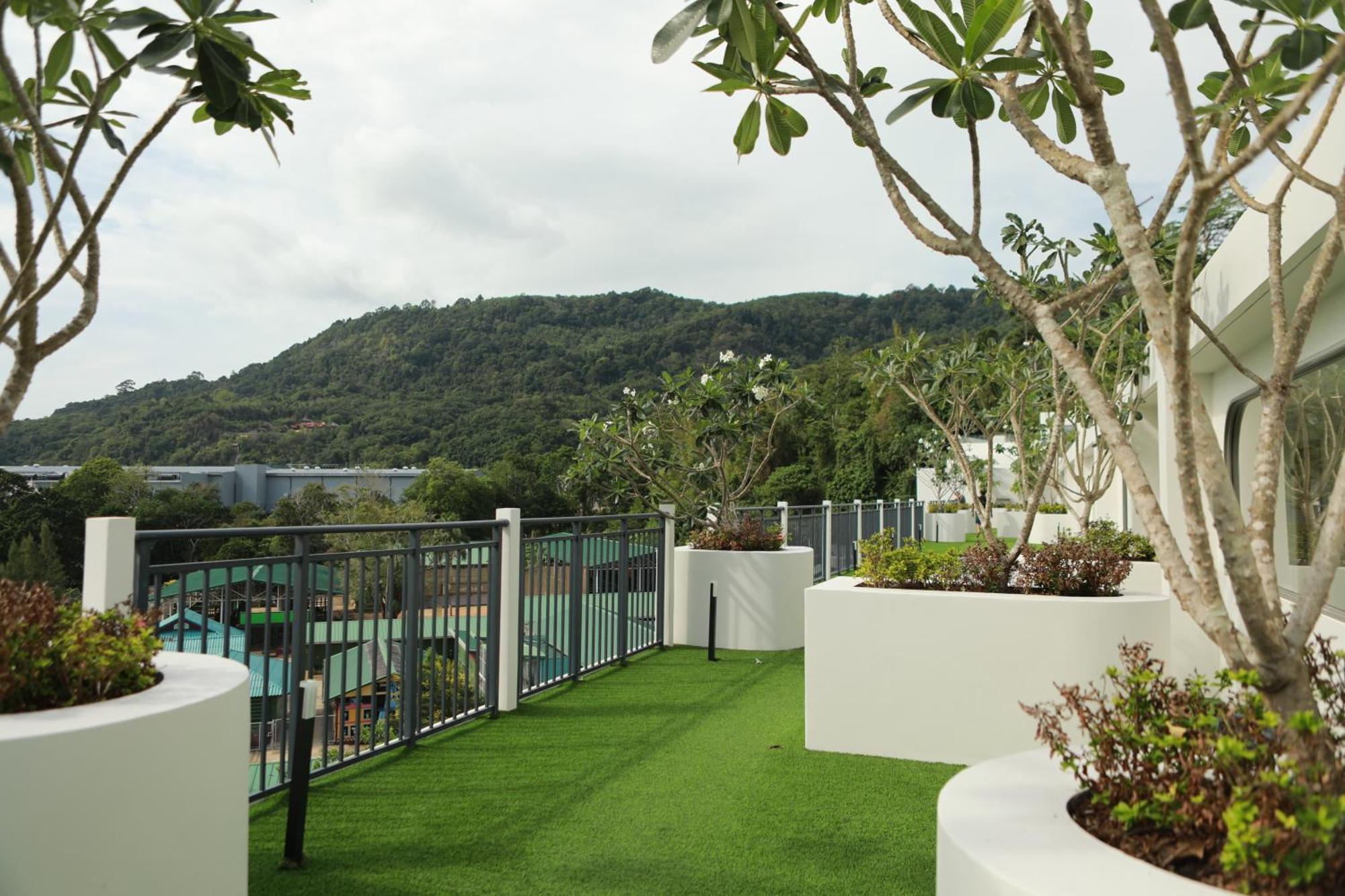 Apartment By The Sea A502