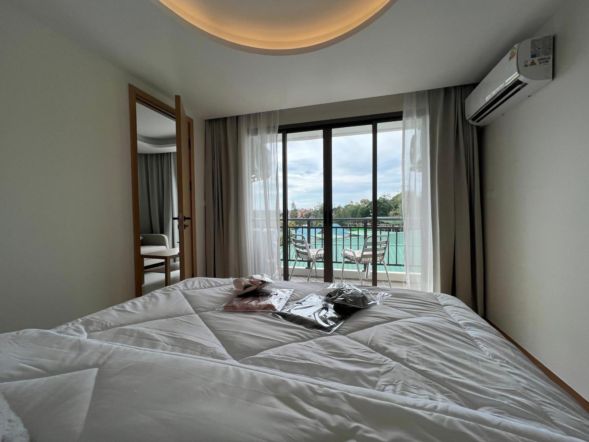 Fantasea World 1 Bed & Living Balcony Kamala Beach