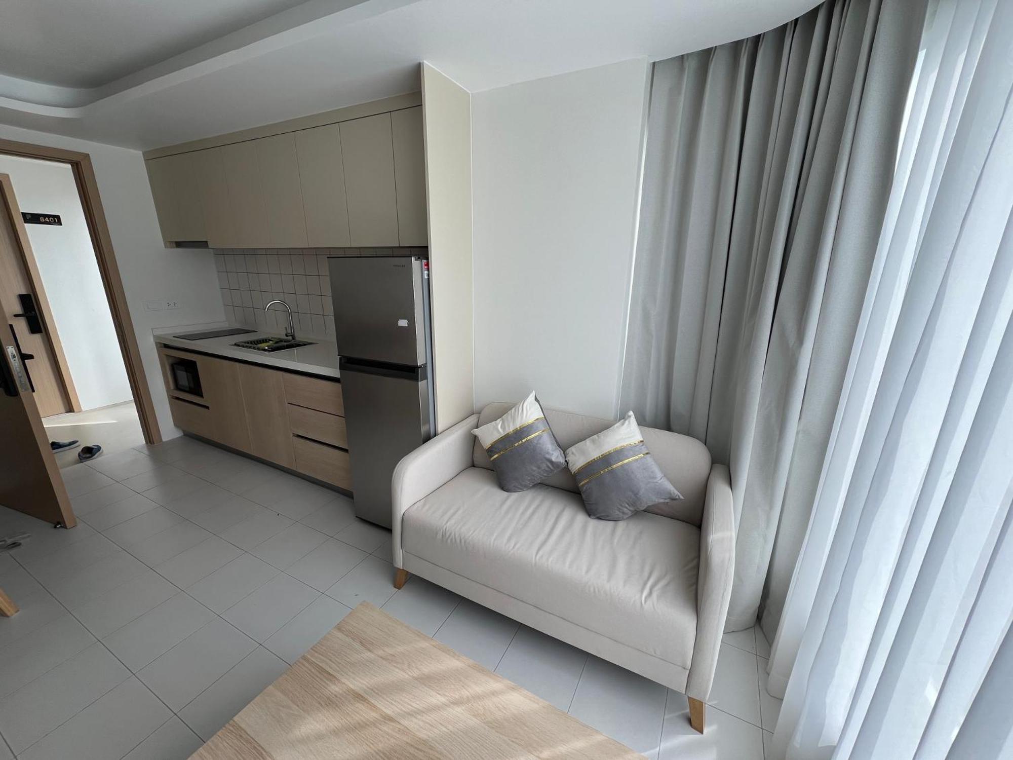 Fantasea World 1 Bed & Living Balcony Apartment
