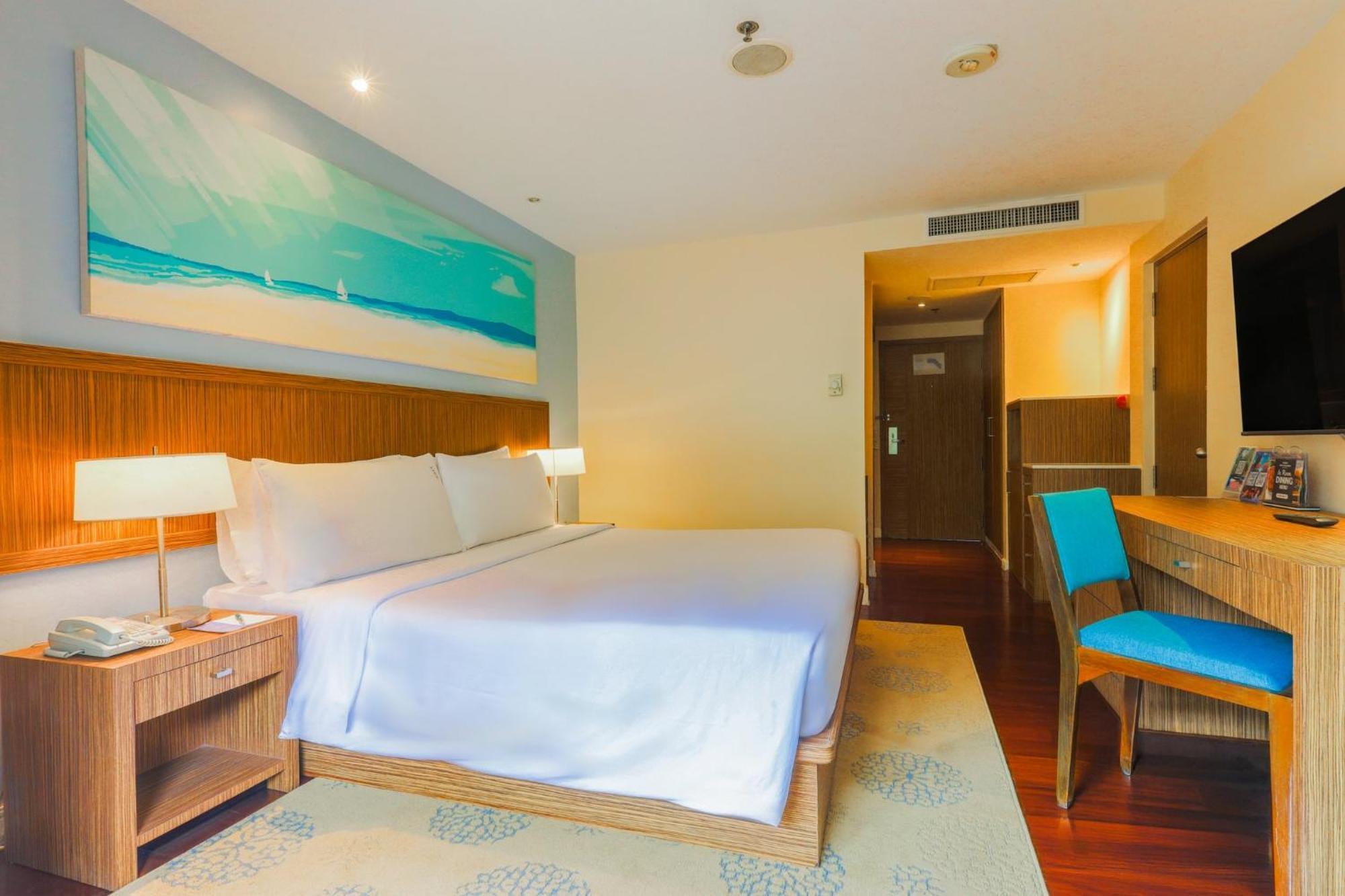 Phuket By Ihg Surin Beach (Phuket)