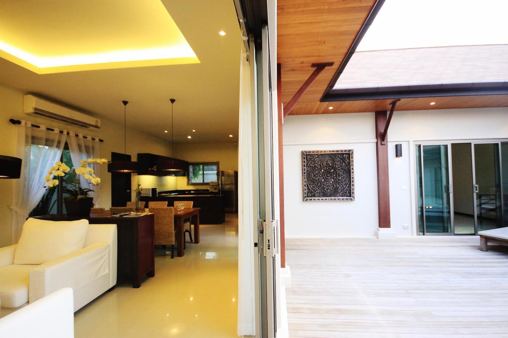 Three Bedroom Oriental Villa Nai Harn