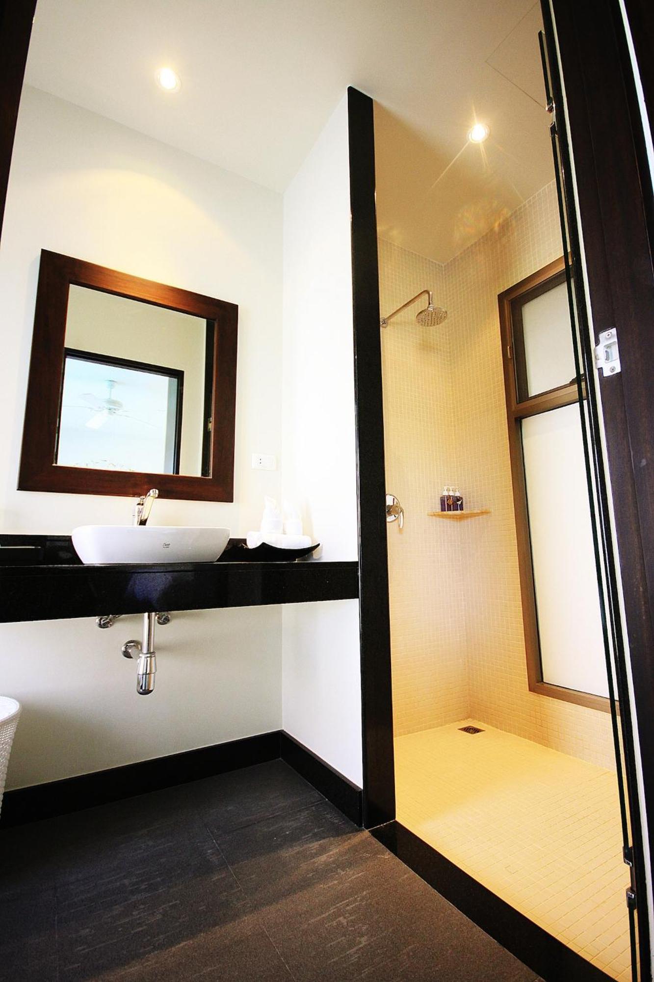 Three Bedroom Oriental