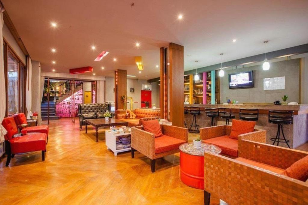 Oyo 292 The Oddy Hip Hotel 2*