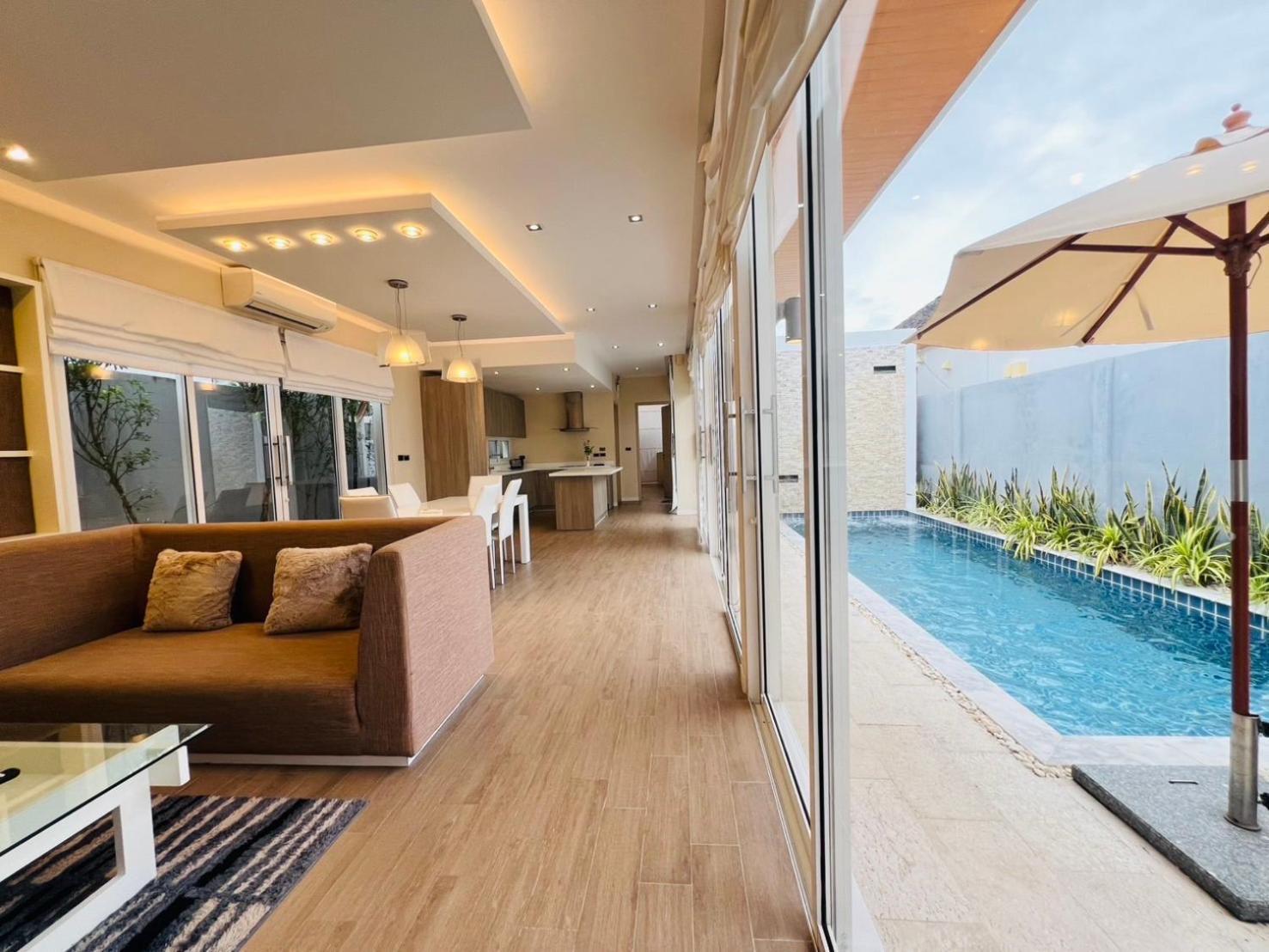 Singnature Naiharn By The Sense Villa Rawai