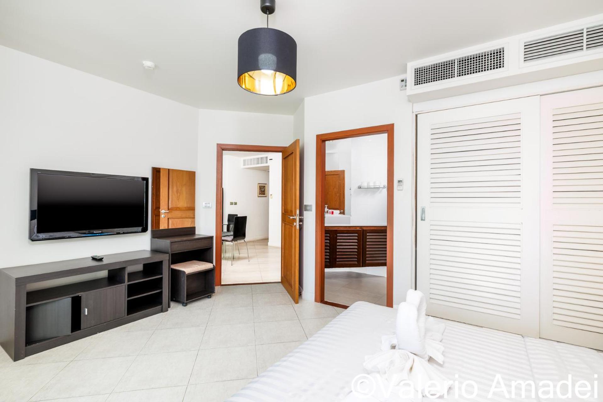 Kb By Phr Apartment *