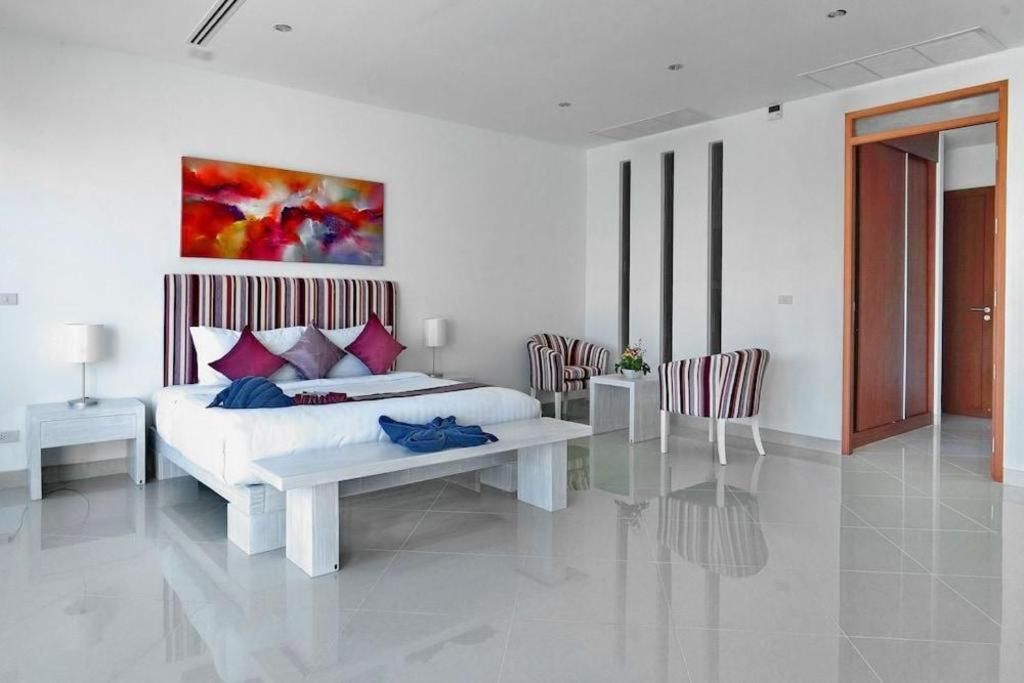 Sansuri Surin Beach (Phuket)