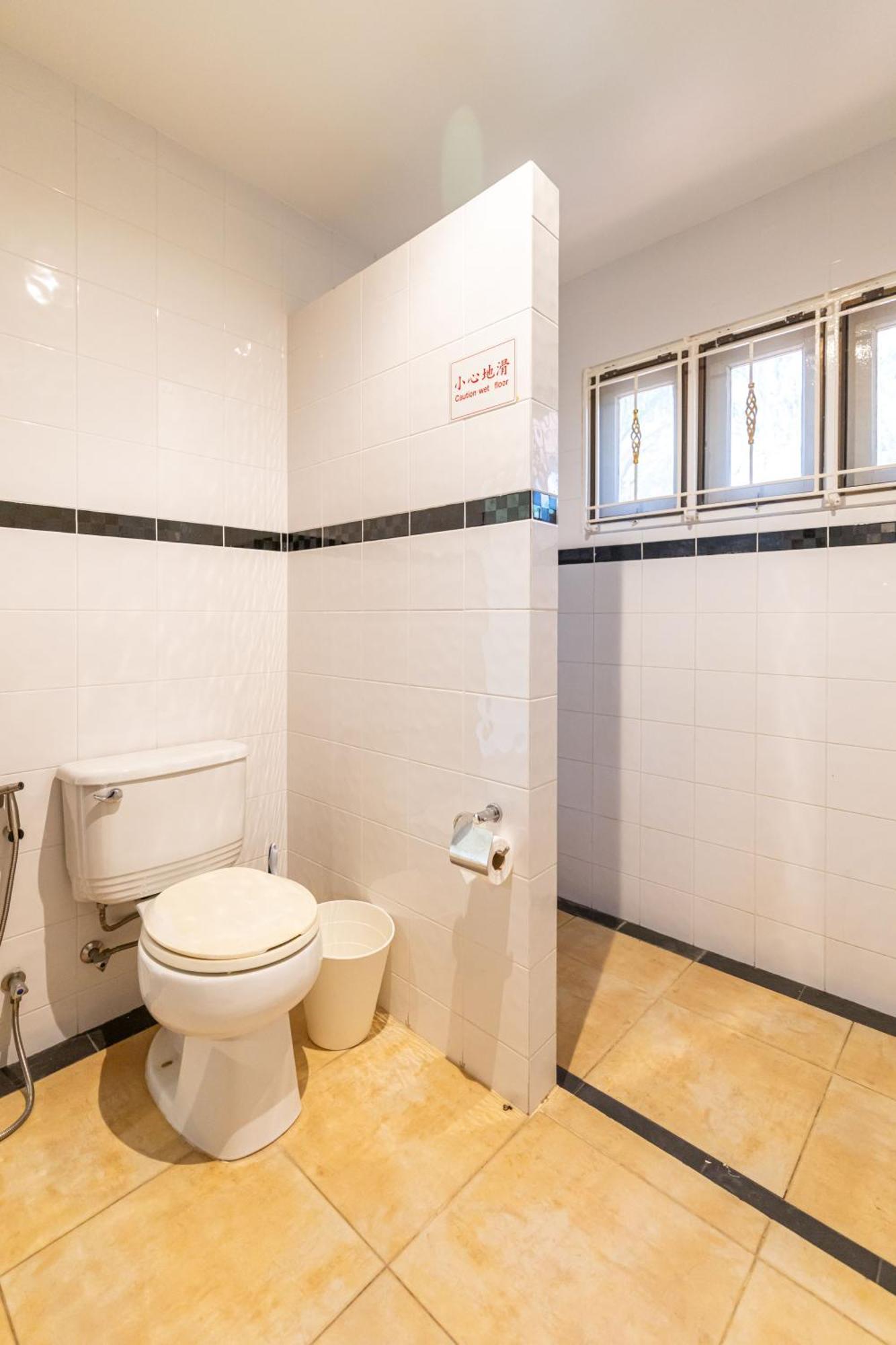Tongtong Garden Hotel 4*