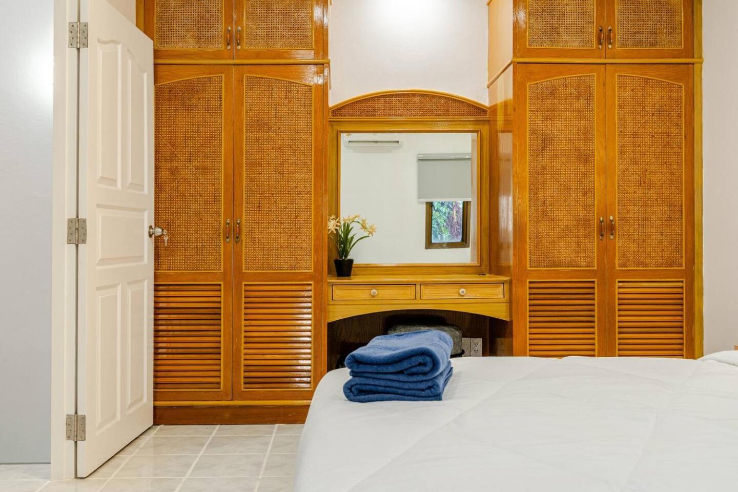 2 Bed Townhouse, Location, Villa Patong