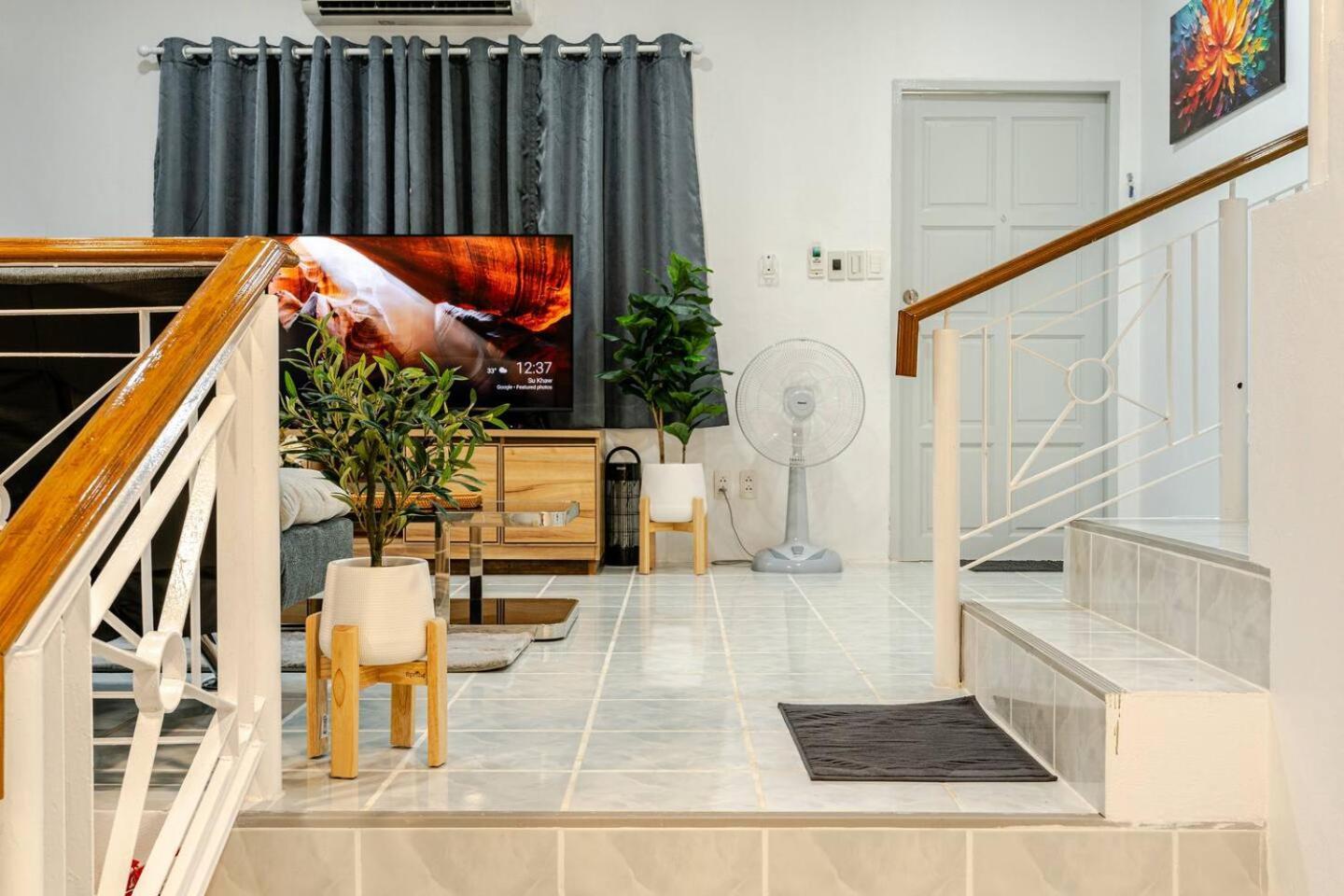 2 Bed Townhouse, Location, Villa *