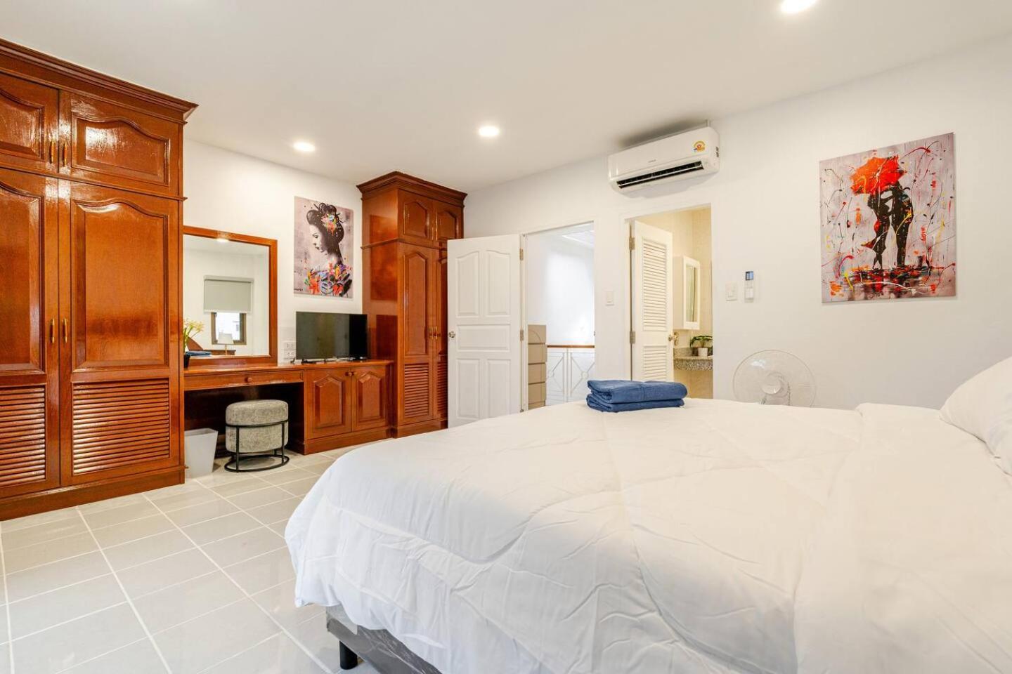 2 Bed Townhouse, Location, Villa Patong