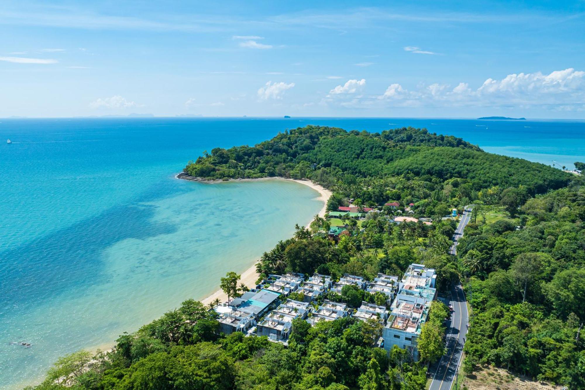 Villa Moonlit Bay Seaview & *
