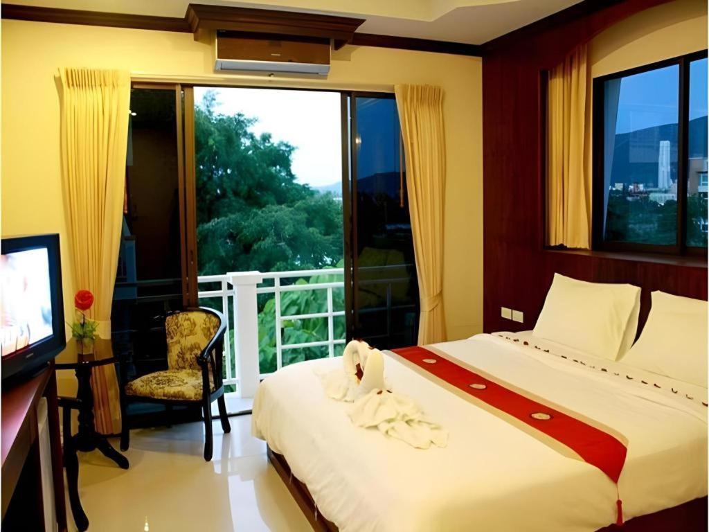 Hotel Triple Rund Place 2*