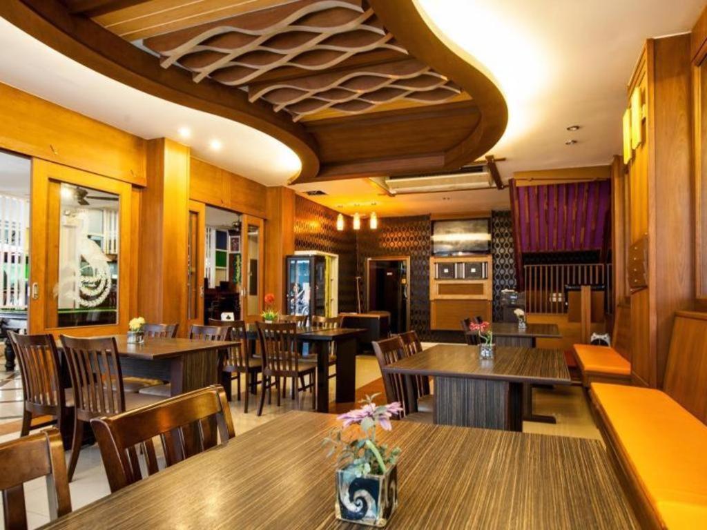 Hotel Triple Rund Place 2*