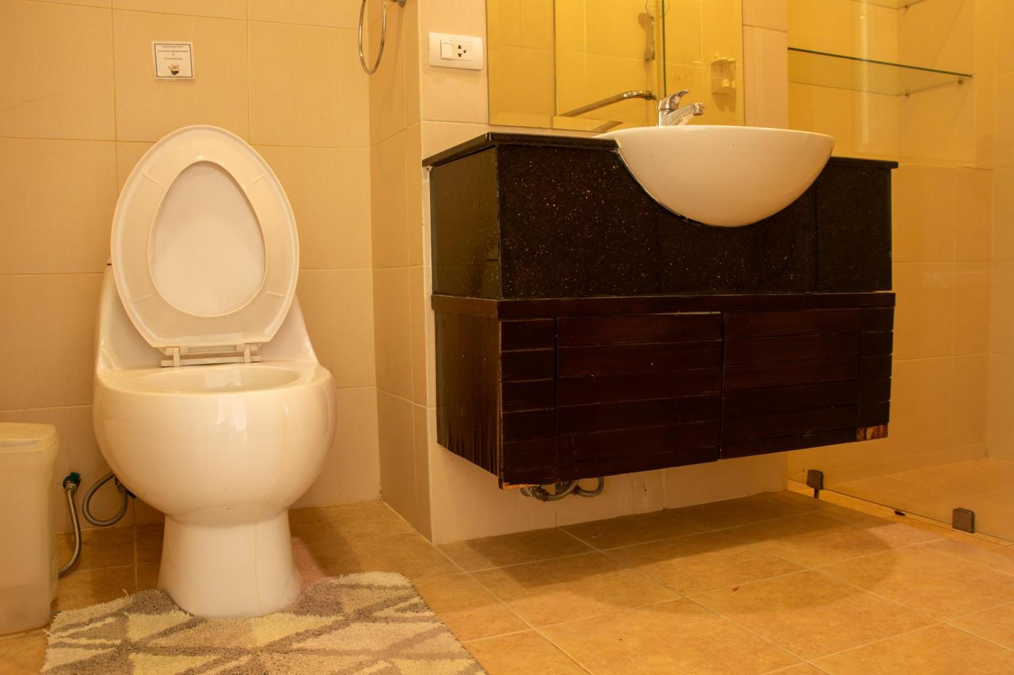 3 Bedroom Townhouse - Phuket Golf & * Ban Thung Thong