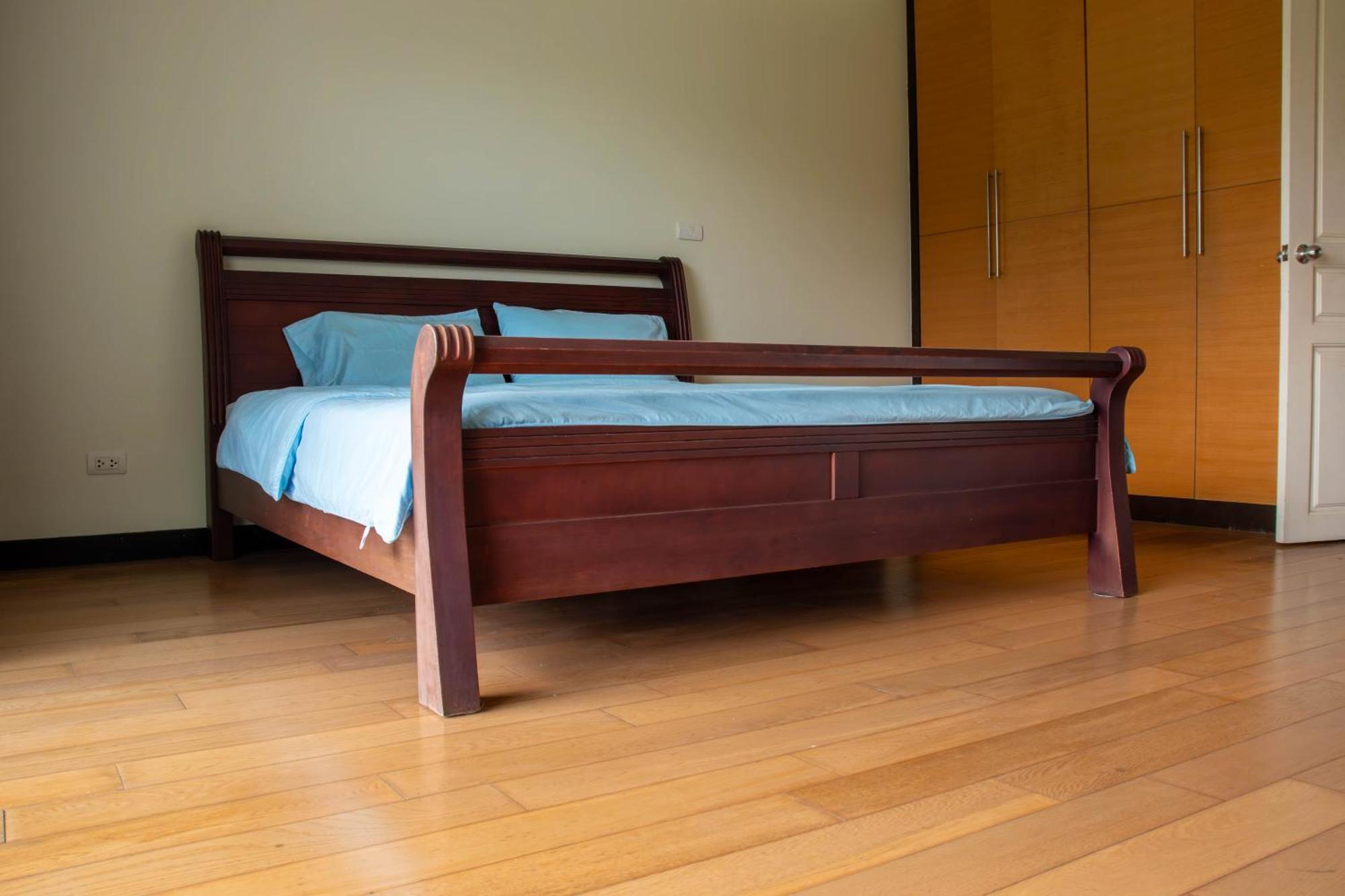 3 Bedroom Townhouse - Phuket Golf & * Ban Thung Thong