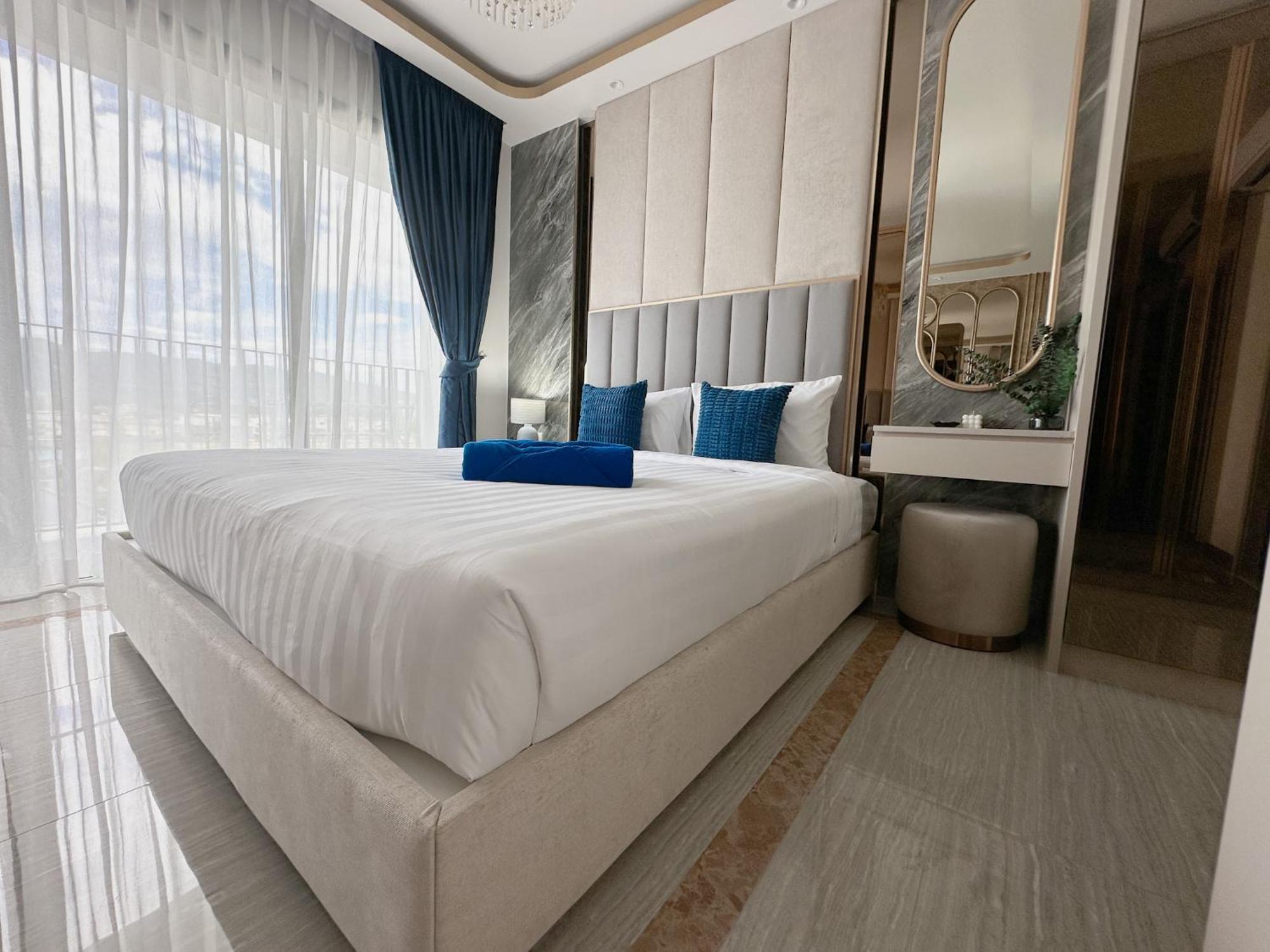 Bellevue Lagoon Bang Tao Phuket Apartment